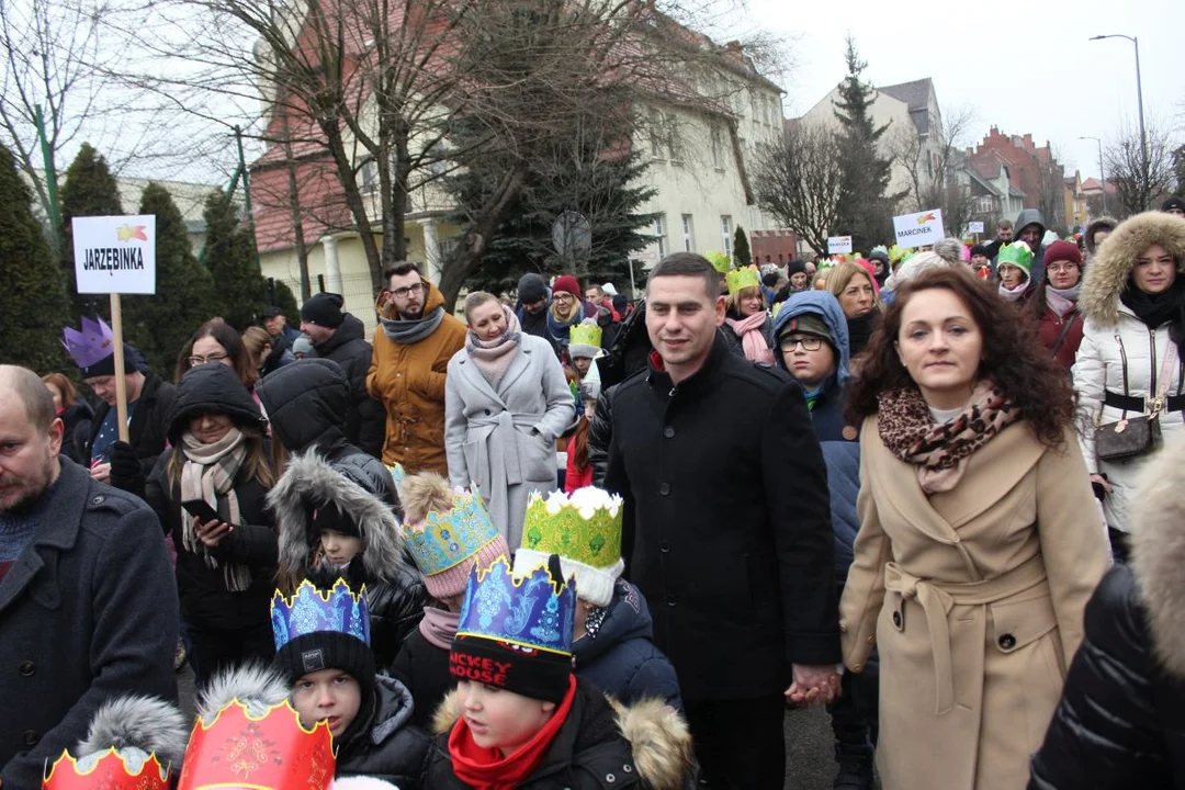 Orszak Trzech Króli i 12. Jarocinskie Kolędowanie w Jarocinie