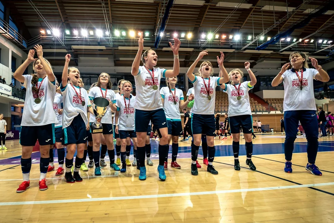 Młodzieżowe Mistrzostwa Polski w futsalu U-15 w Poznaniu. Zwycięstwo Sparty Miejska Górka