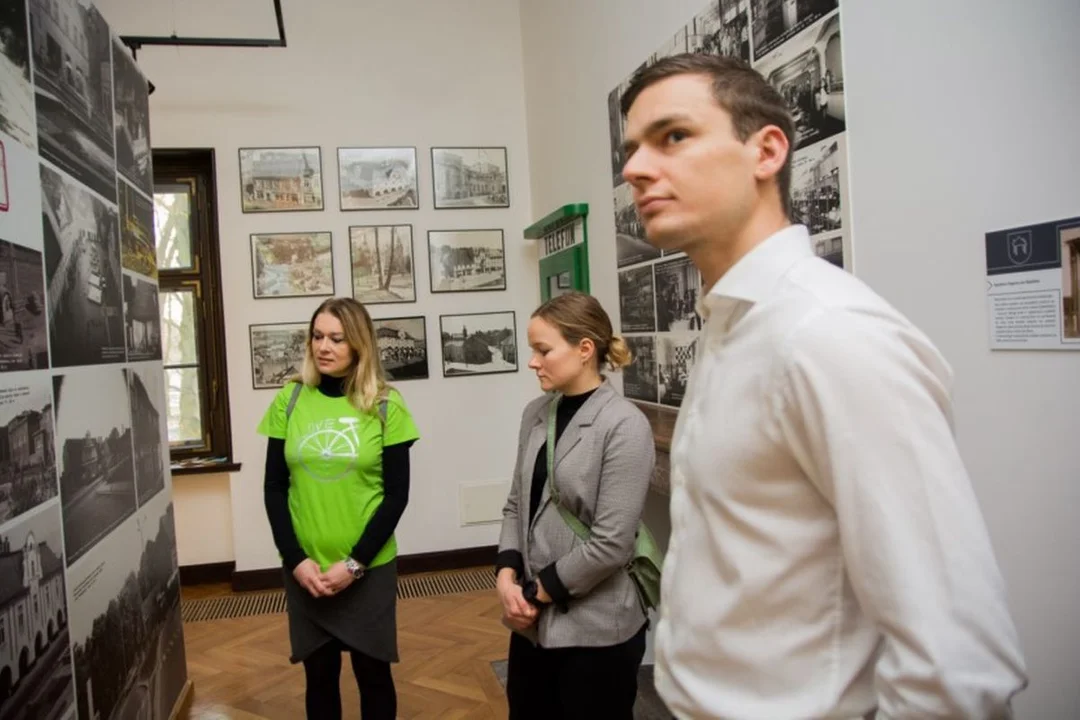 Julie Erch Petersen i Andreas Markussen objechali świat na rowerach. Przybyli także do Jarocina