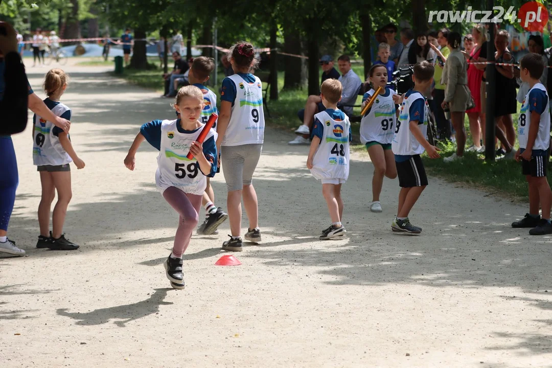 Sztafety szkolne w ramach 24h Rawickiego Festiwalu Sportu