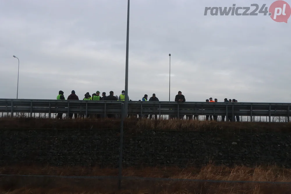 Protest rolników w okolicy Załęcza i na S5