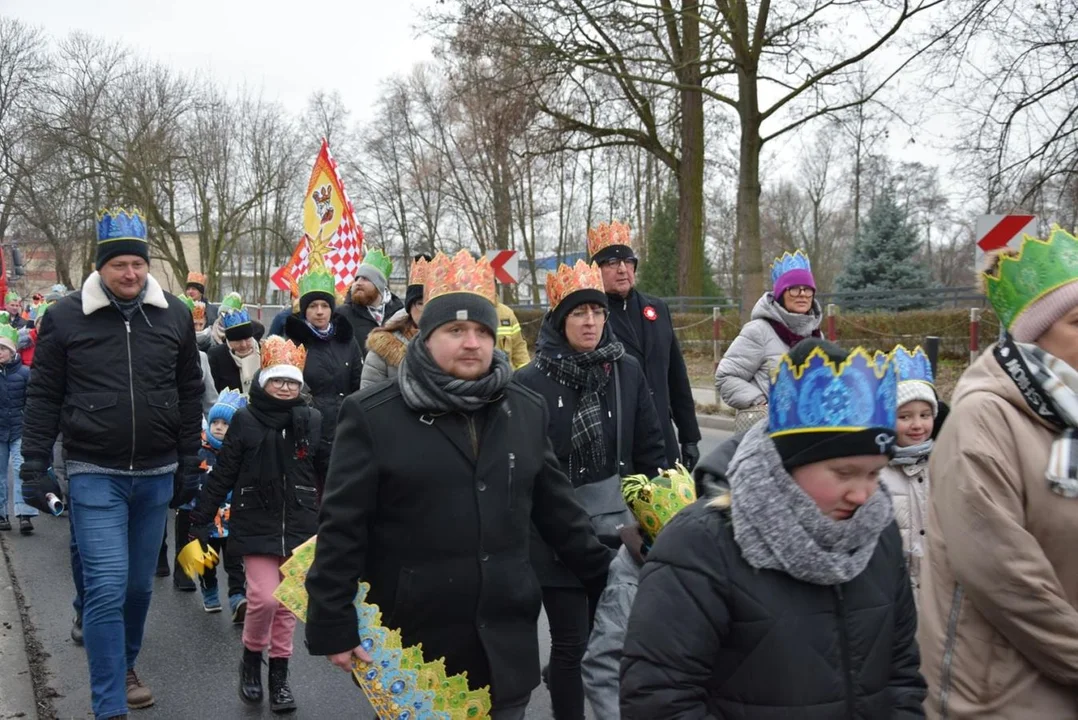 Ulicami Jaraczewa przeszedł Orszak Trzech Króli.  Był też koncert noworoczny  i występy dzieci - Zdjęcie główne