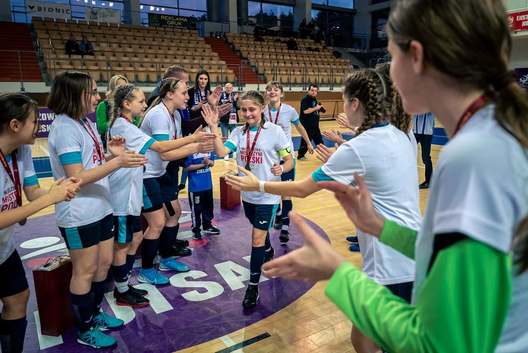 Młodzieżowe Mistrzostwa Polski w futsalu U-15 w Poznaniu. Zwycięstwo Sparty Miejska Górka