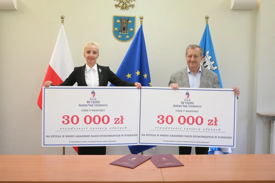 Darmowe studia w Poznaniu dla maturzystów z Pleszewa. Do wzięcia są czeki o wartości 30 tysięcy złotych!