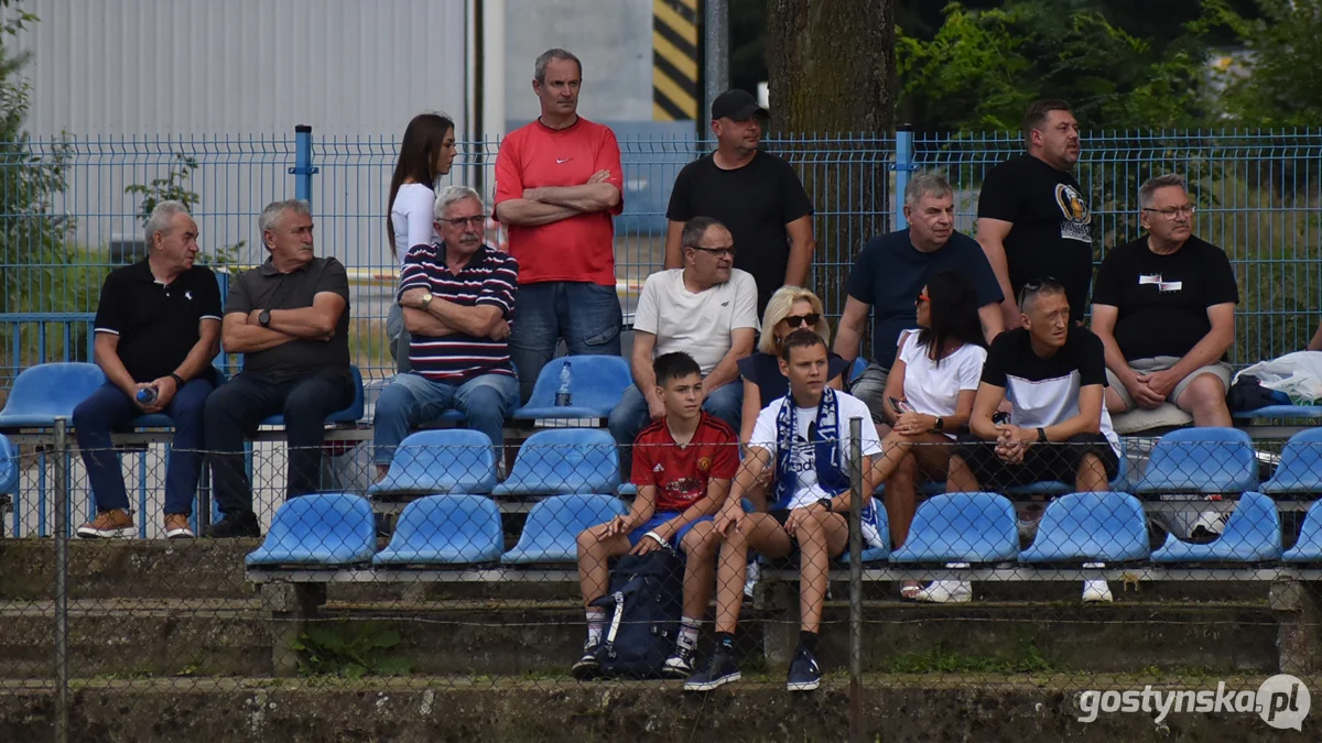Korona Piaski - Piast Kobylnica 1 : 3
