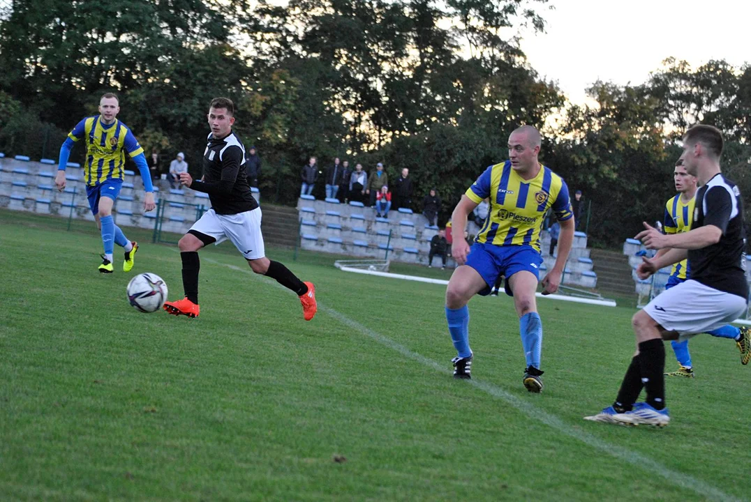 Czarni Dobrzyca - Stal Pleszew 0:2