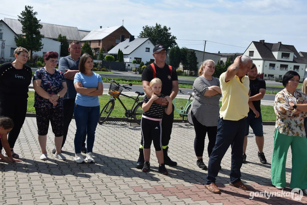 Spotkanie edukacyjno-prezentacyjne w remizie OSP Kromolice - jak używać defibrylatora?