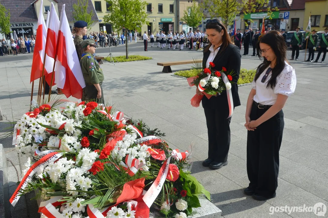 Obchody 234. rocznicy uchwalenia Konstytucji 3 Maja i festyn PRL w Krobi