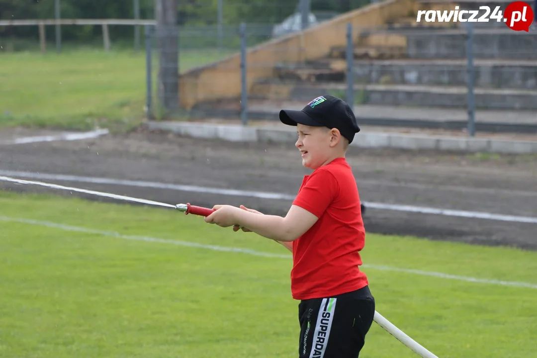 Dziecięce Drużyny Pożarnicze na zawodach w Miejskiej GórceDziecięce Drużyny Pożarnicze na zawodach w Miejskiej Górce