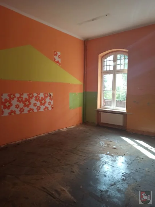 Ruszyła przebudowa dawnej szkoły w Bojanowie. "Łączymy Pokolenia"