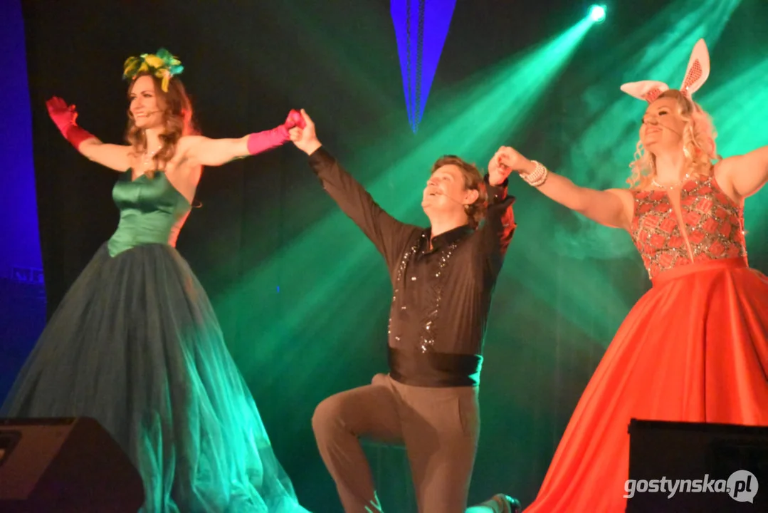 Grupa OneOn Show z operetkowym spektaklem w Gostyniu