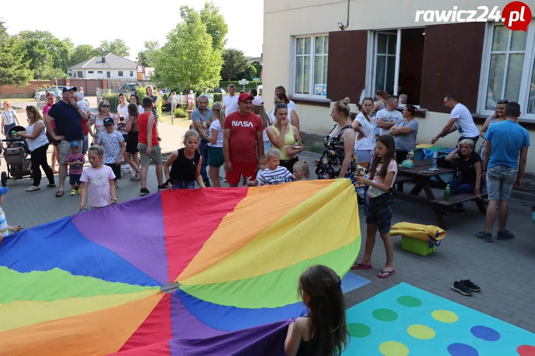 Festyn z okazji Dnia Dziecka w Szkaradowie