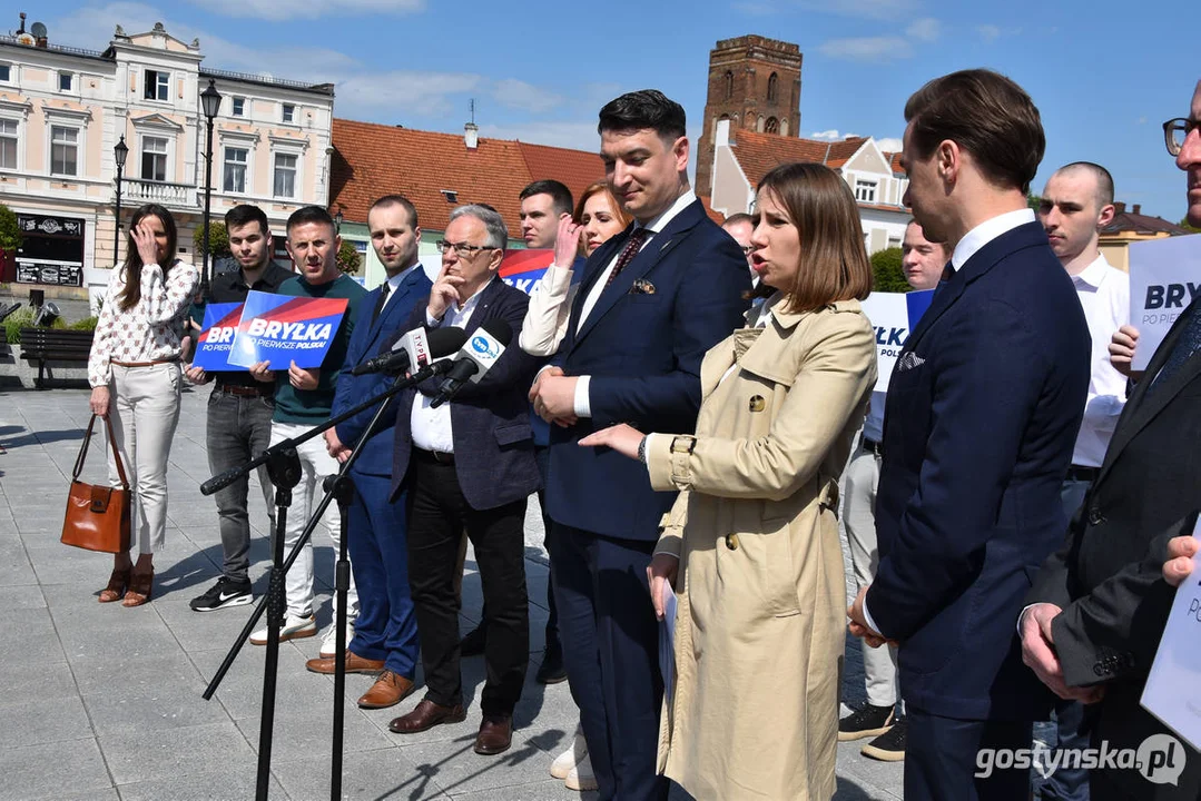 Lider Konfederacji Krzysztof Bosak w Gostyniu spotkał się z mieszkańcami