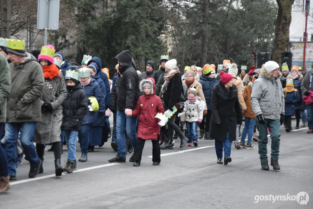 "W jasełkach leży" - Orszak Trzech Króli na ulicach Gostynia