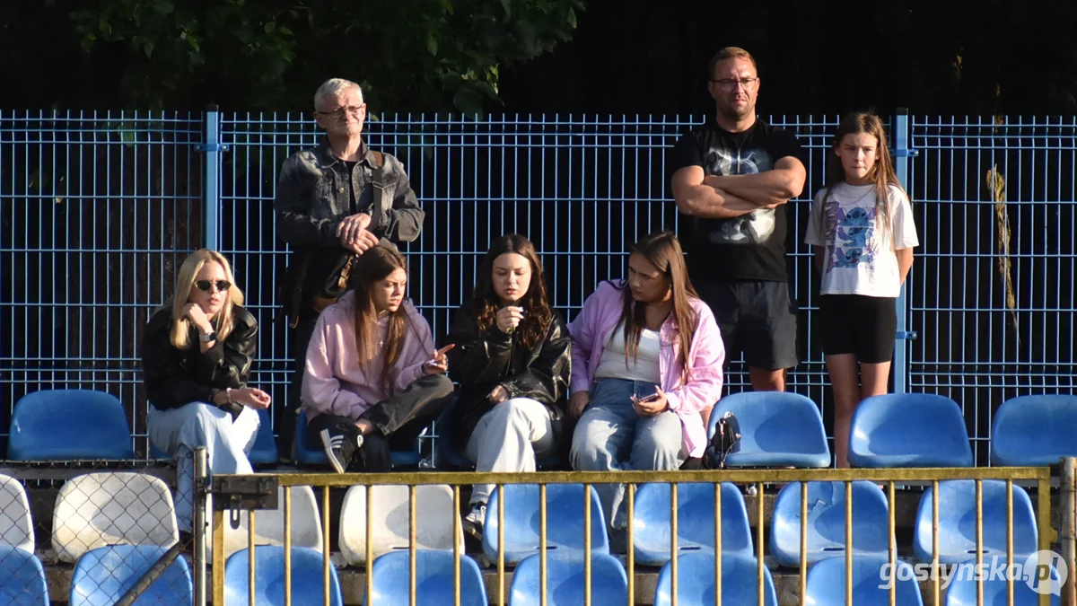 Korona Piaski - UKS Śrem