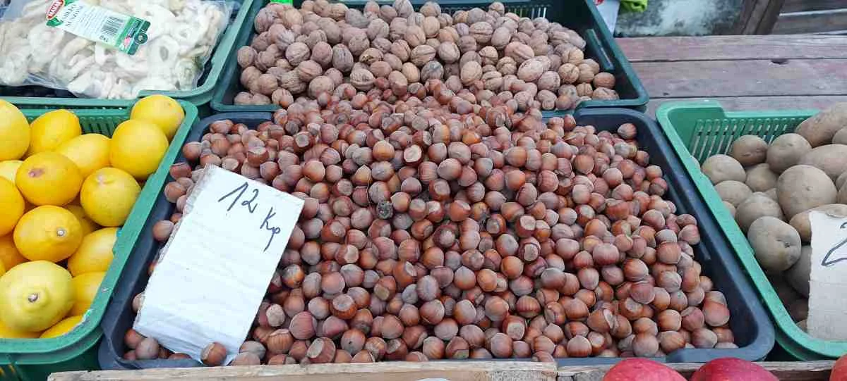 Bakalie na jarocińskim targowisku. Raport cenowy