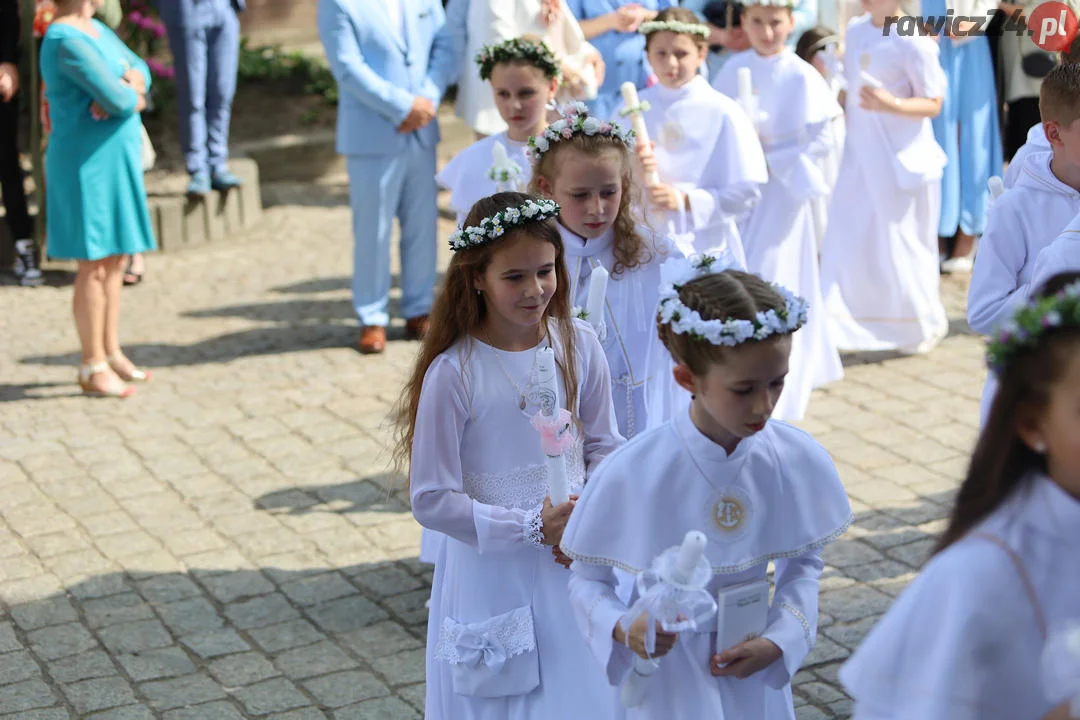 Pierwsza Komunia Święta w "białym" kościele