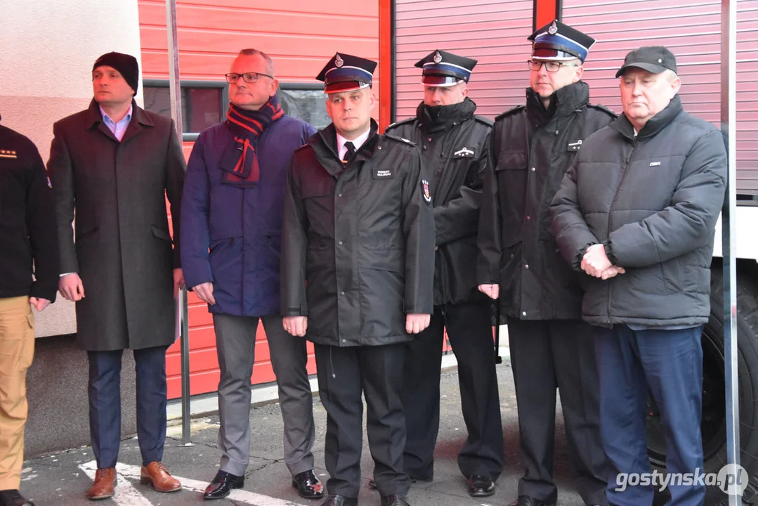 Wręczenie promes na zakup wozów strażackich dla 3 jednostek OSP: Borek Wlkp., Gola i Pogorzela