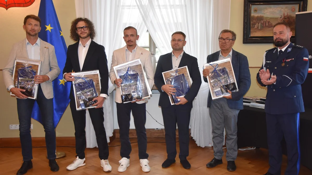 Wielkopolskie Obchody Święta Policji w Rawiczu - uroczystość w ratuszu i kościele