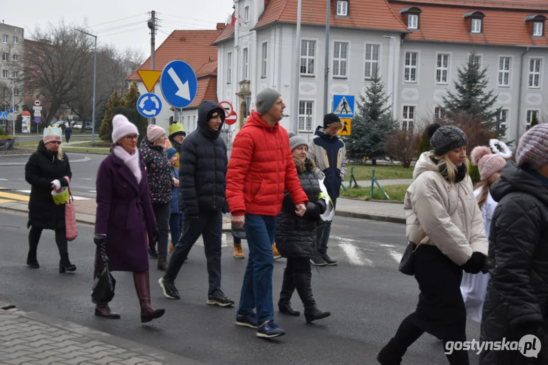 "W jasełkach leży" - Orszak Trzech Króli na ulicach Gostynia