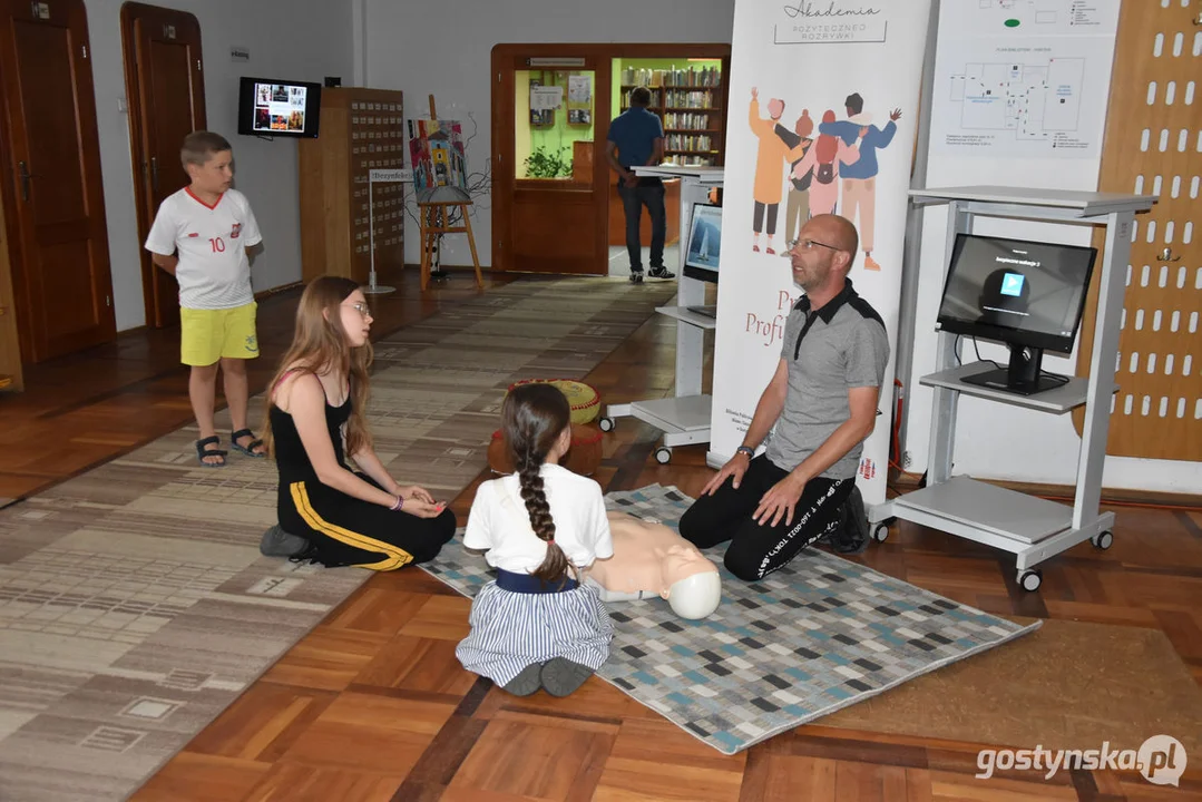 Bezpieczne wakacje z biblioteką - spotkanie w bibliotece w Gostyniu