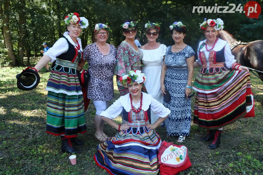 IV Rajd Konny Śladami Rodziny Czartoryskich - start w Starym Sielcu