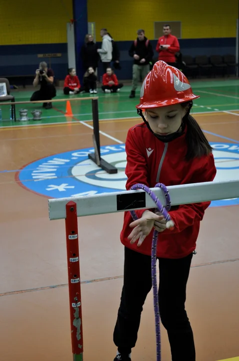 OSP Dzięczyna na Halowym Turnieju Sportowo-Pożarniczym MDP w Ostrzeszowie