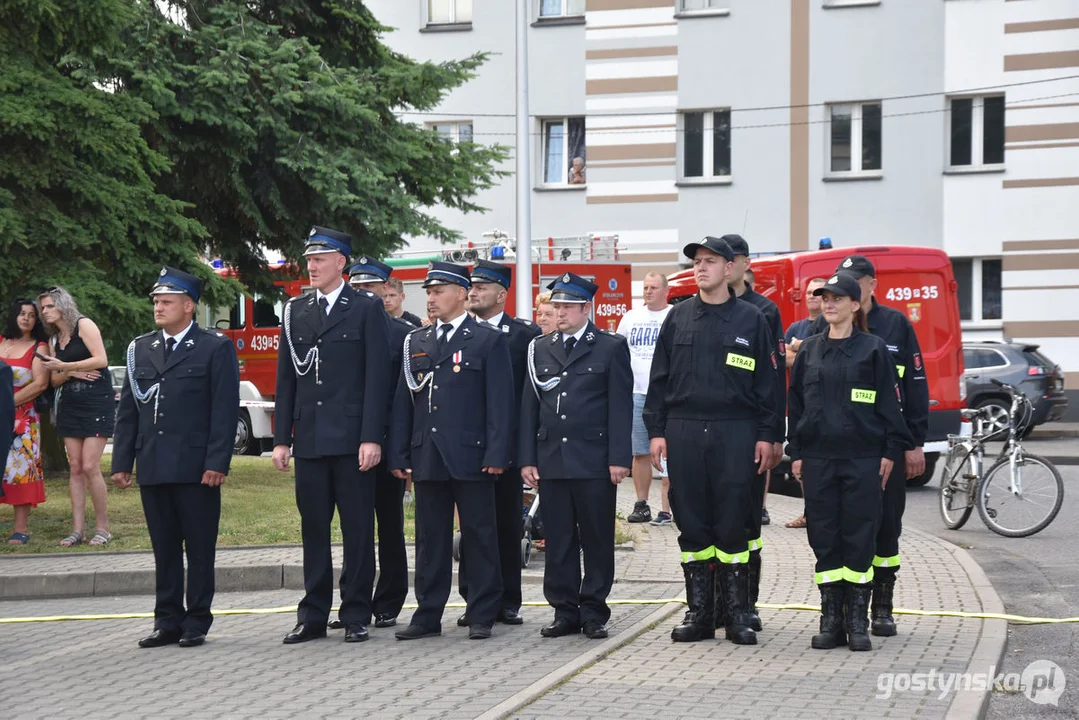 Przekazanie wozu strażackiego dla jednostki OSP w Pogorzeli