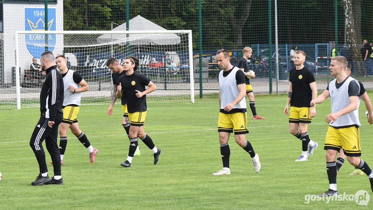 Korona Piaski - LKS Gołuchów 1 : 2