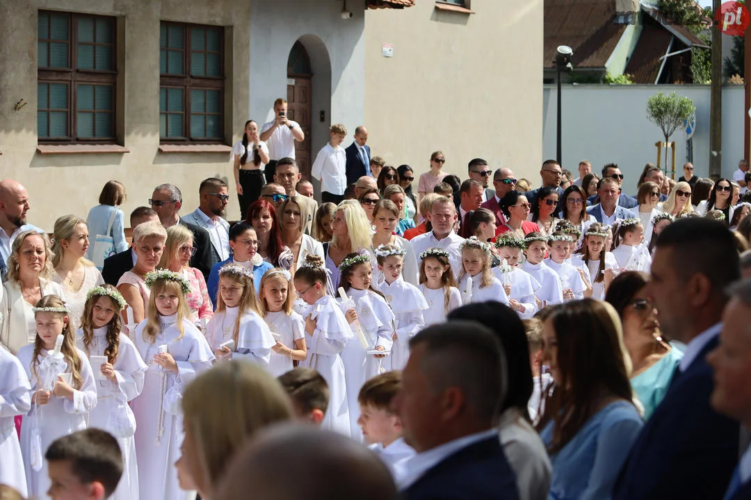 Pierwsza Komunia Święta w "białym" kościele