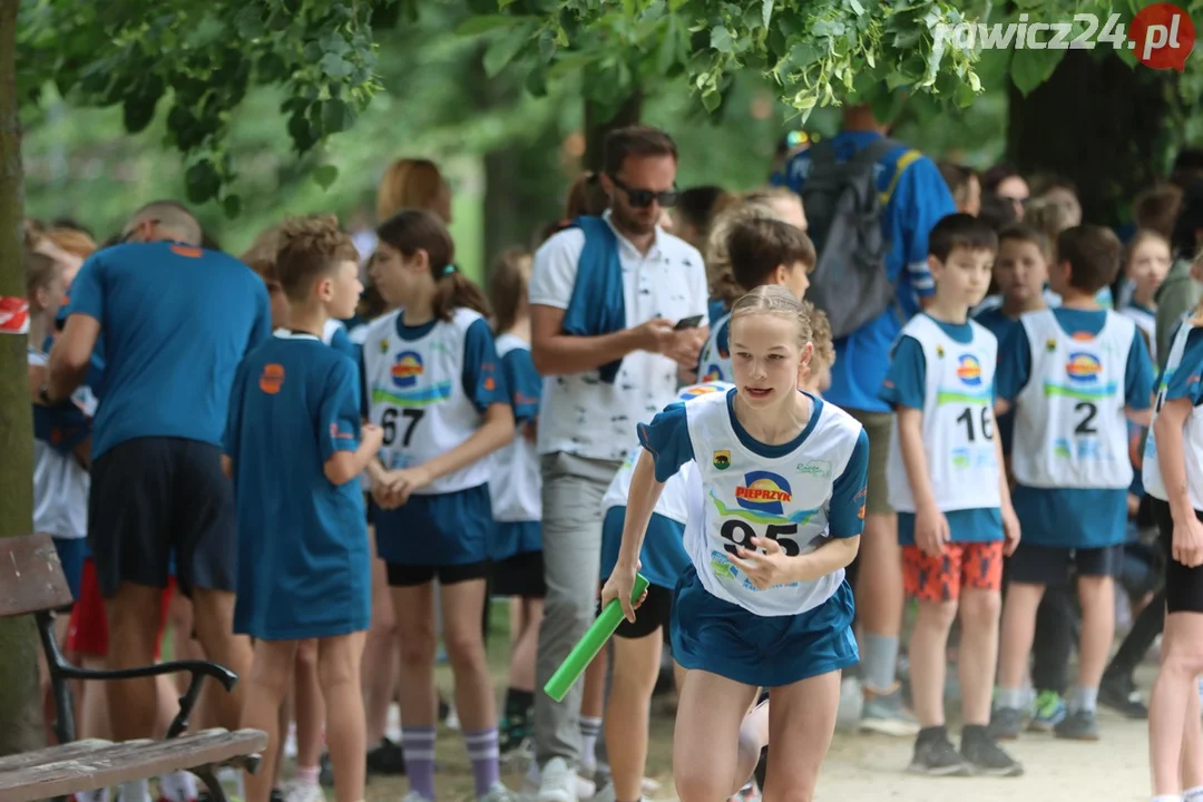 Sztafety szkolne w ramach 24h Rawickiego Festiwalu Sportu