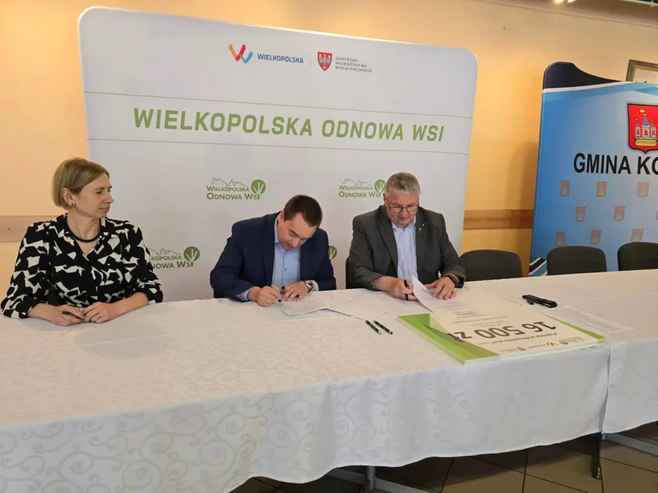 Uroczyste podpisanie umów dotyczących XIV edycji konkursu „Pięknieje Wielkopolska Wieś" w ramach programu Wielkopolska Odnowa Wsi.