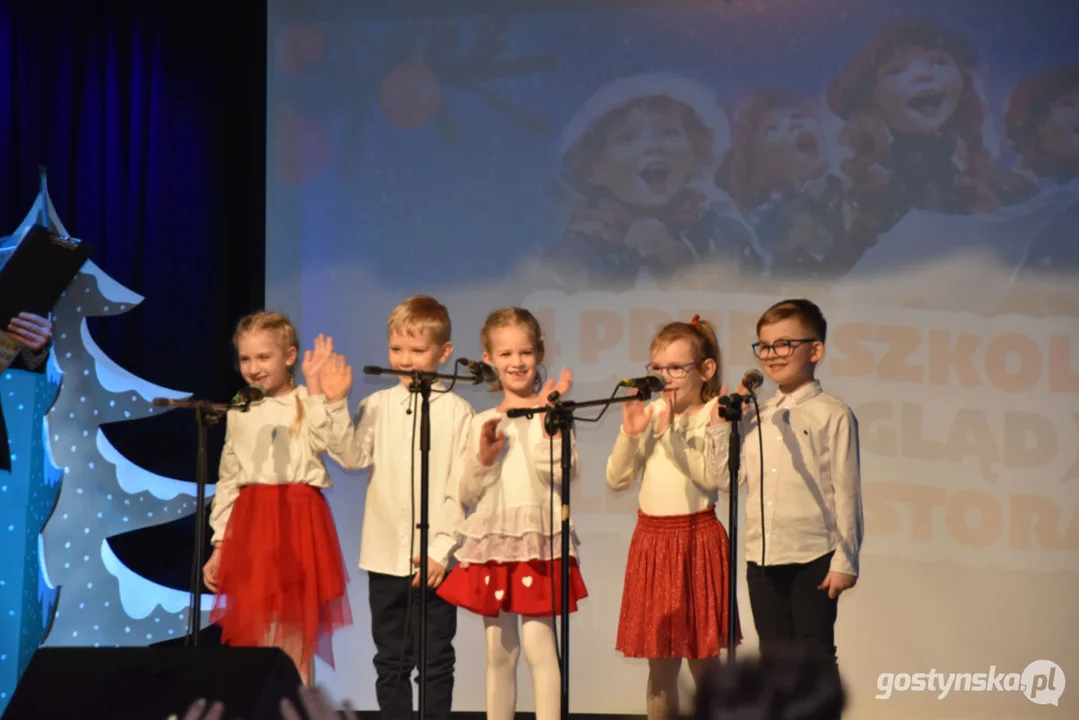 Przedszkolny Przegląd Kolęd i Pastorałek w centrum kultury w Piaskach