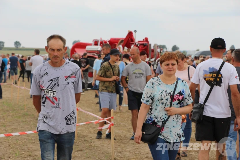 Zlot starych ciągników  wKucharach