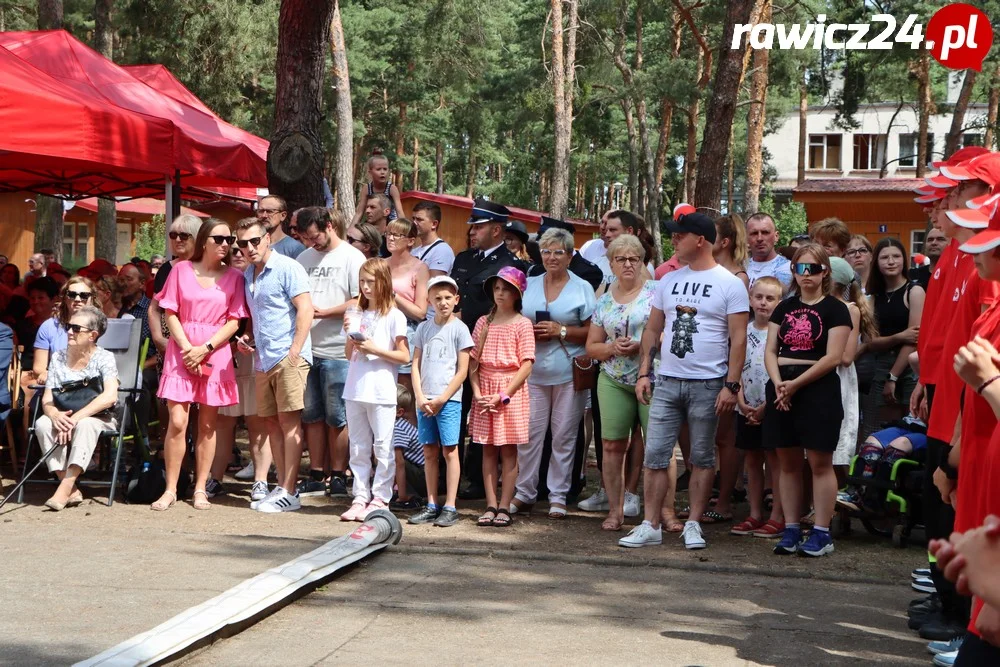 Ślubowanie i pasowanie na strażaka - członka MDP w Brennie (powiat leszczyński)