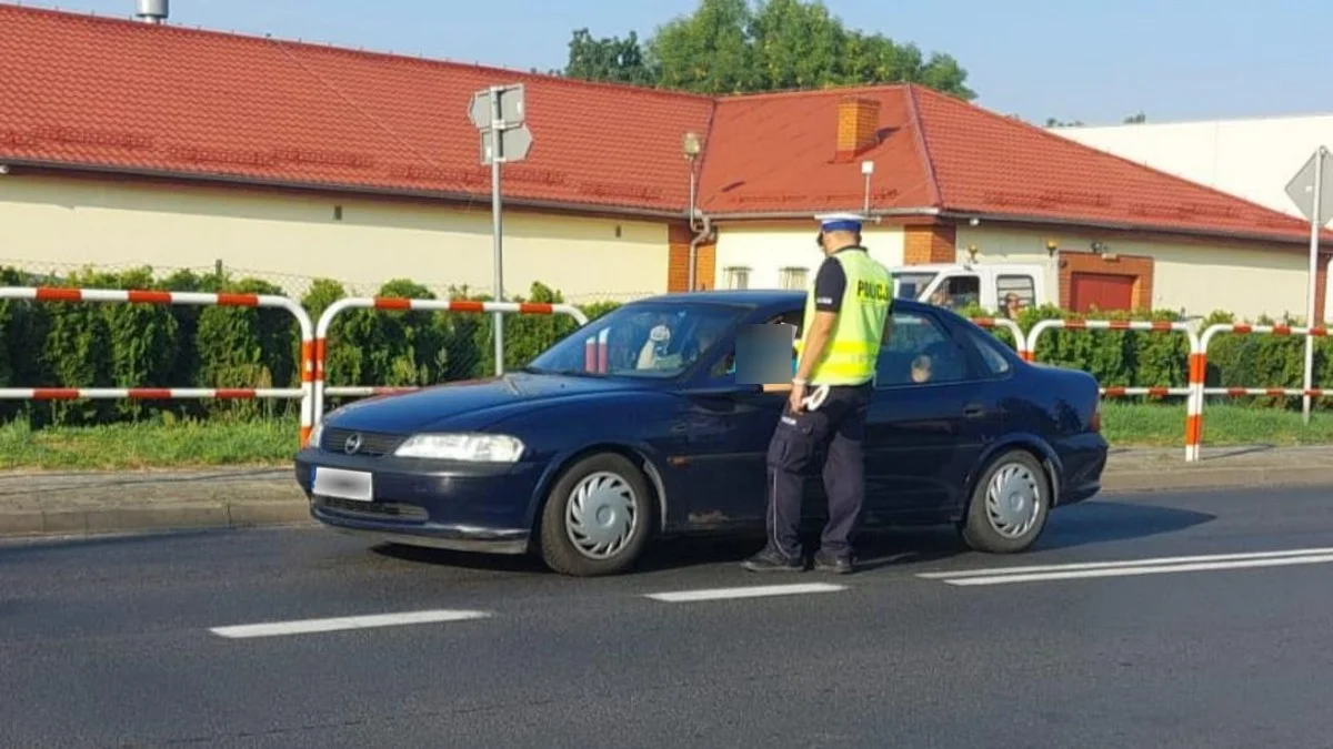 Akcja trzeźwość. Traktorzyści, kierowca auta i rowerzysta pod wpływem alkoholu - Zdjęcie główne