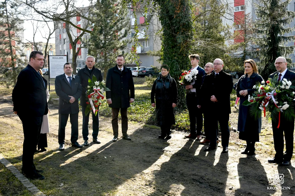Narodowy Dzień Pamięci Żołnierzy Wyklętych w Krotoszynie. Mieszkańcy oddali hołd bohaterom [ZDJĘCIA]