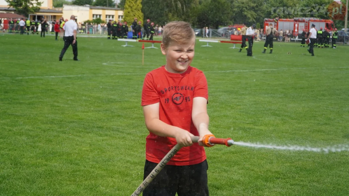 Dziecięce Drużyny Pożarnicze na zawodach w Miejskiej Górce