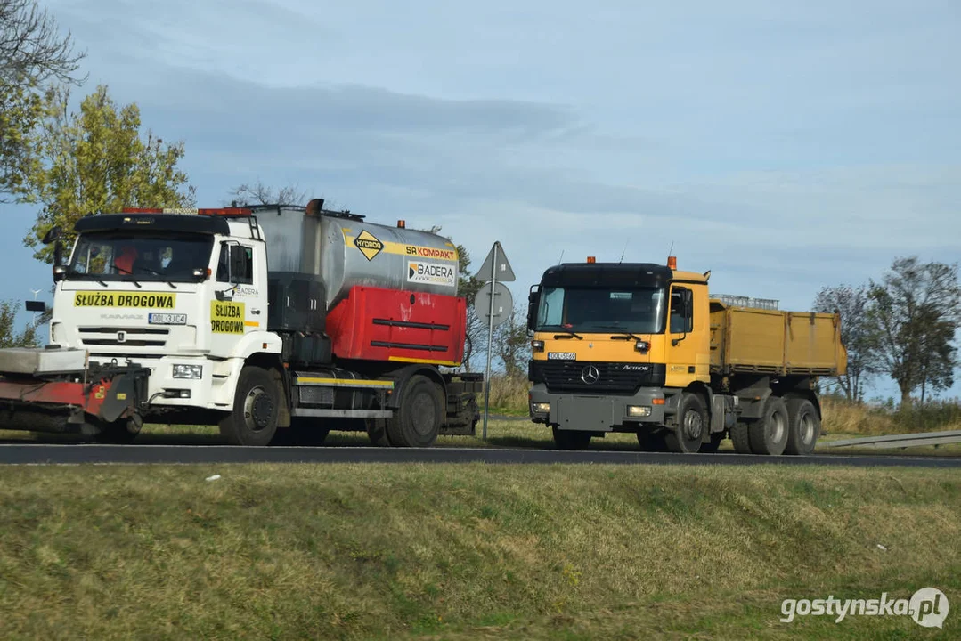 Kraksa na DK12 (obwodnica Borku Wlkp.). Zderzenie 4 samochodów