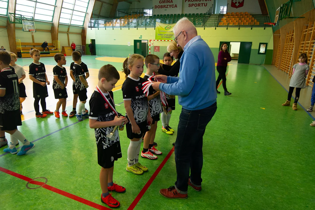 Akademia Talentów i Biały Orzeł na Sportowych Mikołajkach