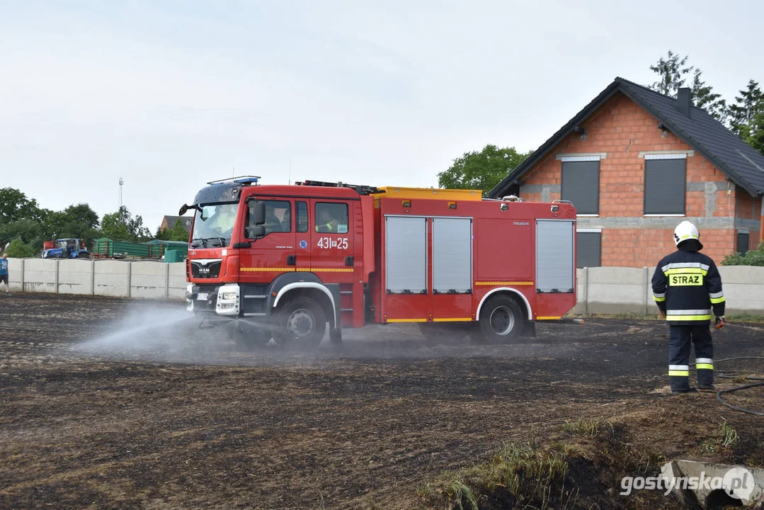 Pożar ścierniska w Daleszynie