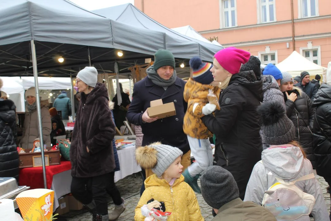 W Jarocinie trwa Jarmark Świąteczny. Zobacz, co można kupić