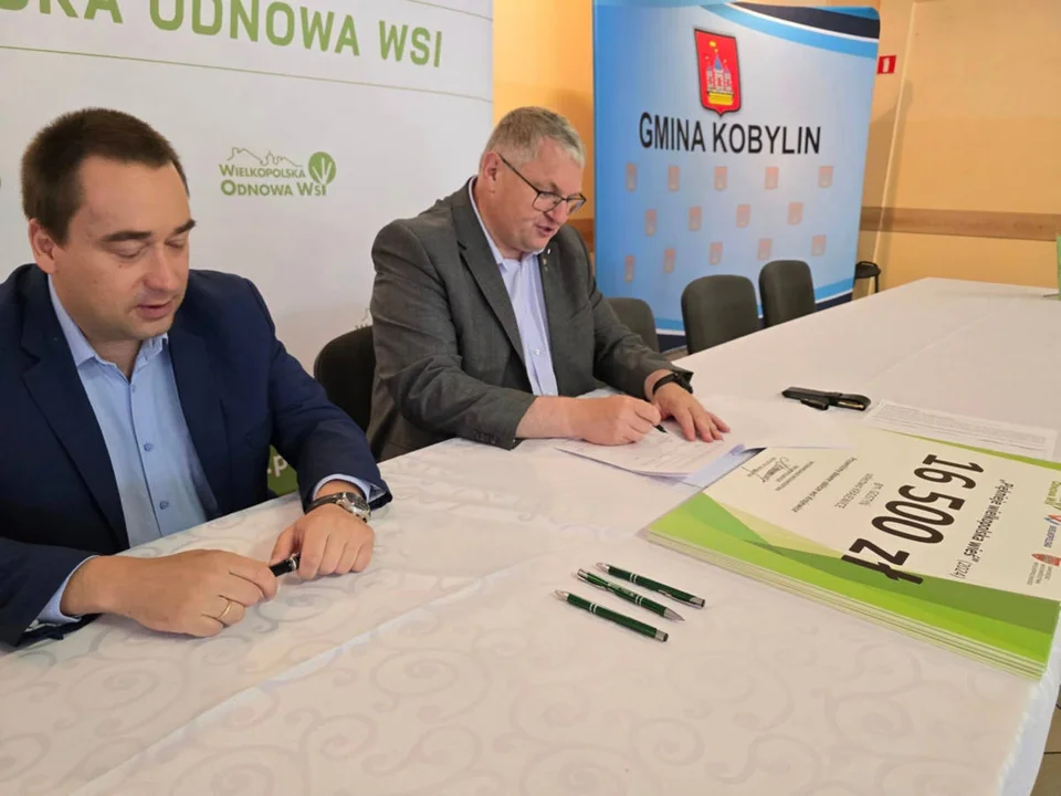Uroczyste podpisanie umów dotyczących XIV edycji konkursu „Pięknieje Wielkopolska Wieś" w ramach programu Wielkopolska Odnowa Wsi.