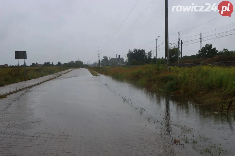 Sytuacja po opadach deszczu w Rawiczu, Folwarku i Masłowie (stan na godz. 17.30)