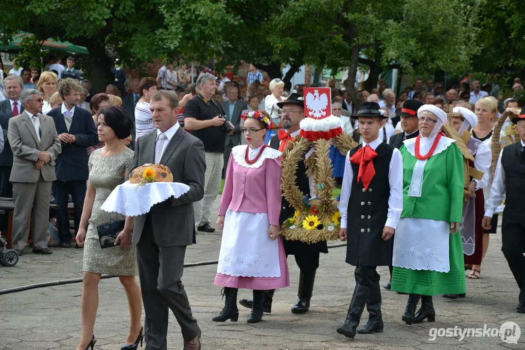 Dożynki powiatowe na Świętej Górze już jutro, 15 sierpnia 2023 roku. Dziś przypominamy, jak święto plonów wyglądało 10 lat temu - Zdjęcie główne