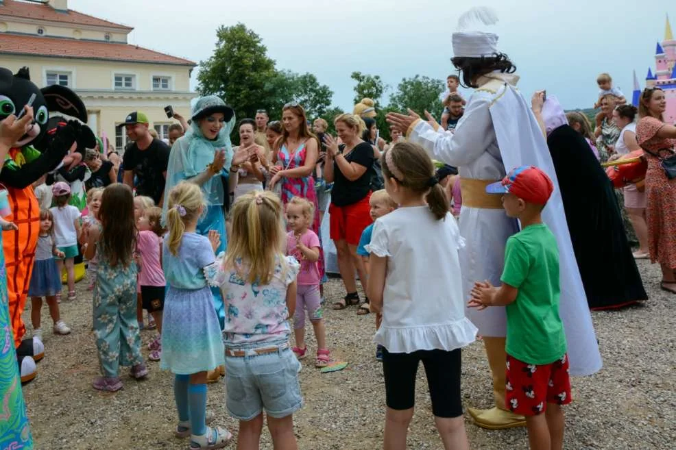 Bajkowy festyn w  Śmiełowie