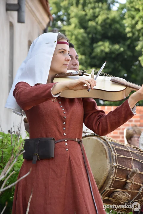 Dzień z Małgorzatą - Jarmark Średniowieczny w gostyńskiej farze