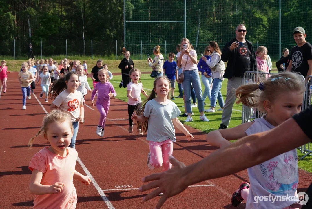 Przed 38. Biegiem im. Bojanowskiego biegały przedszkolaki i uczniowie