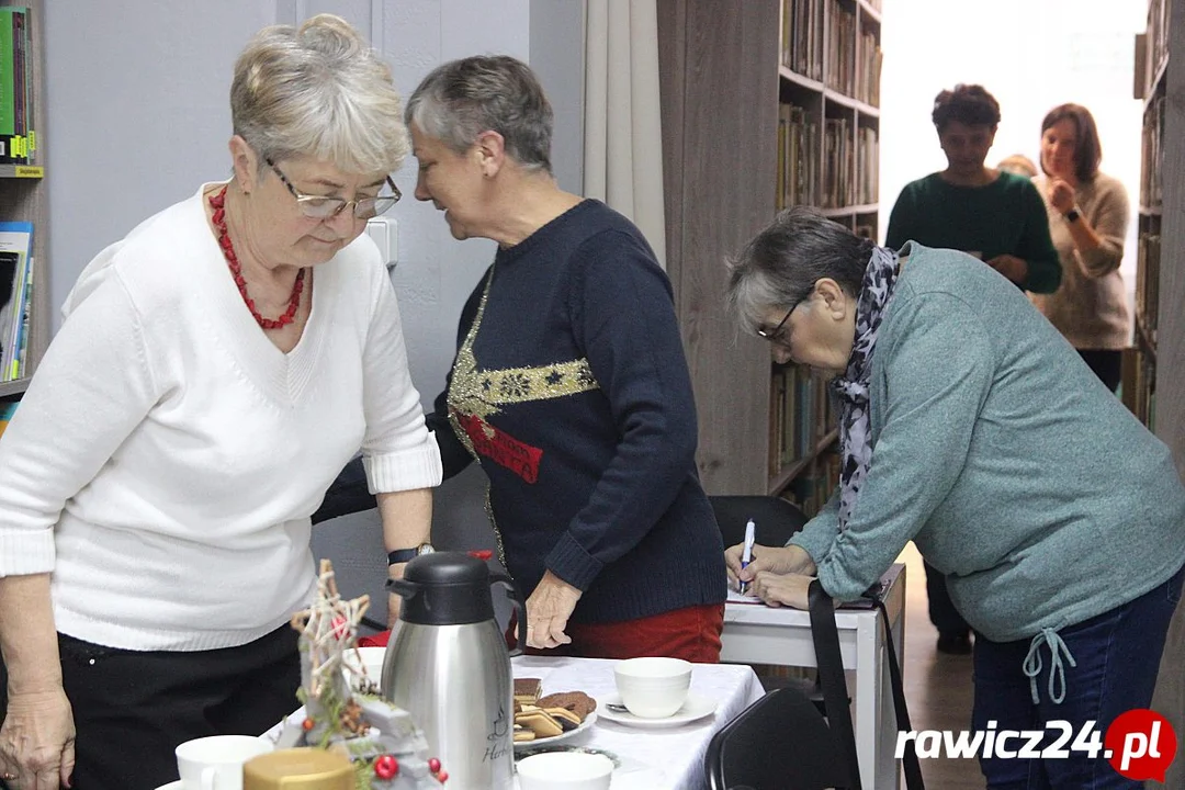 Spotkanie Klubu Podróżnik w Publicznej Bibliotece Pedagogicznej w Rawiczu - Zdjęcie główne