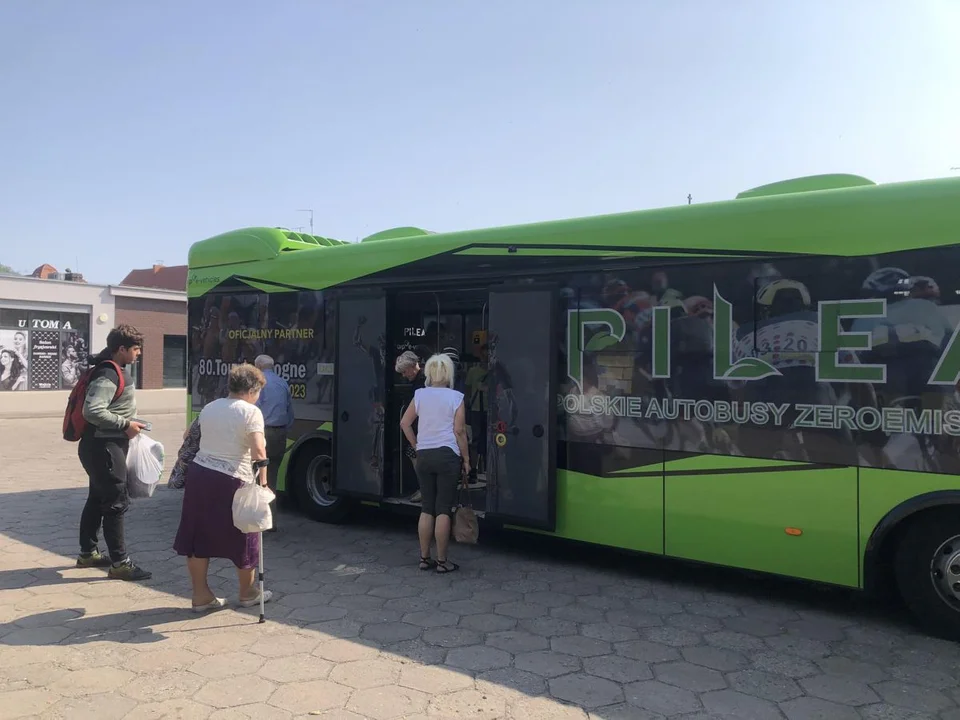 Gmina Jarocin testuje nowy autobus elektryczny